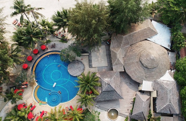 Centara Koh Chang Tropicana Resort