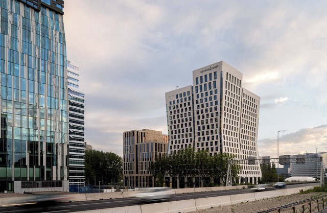 Central and Modern Hotel with Full Kitchen, Near to Leidseplein and Moco Museum!