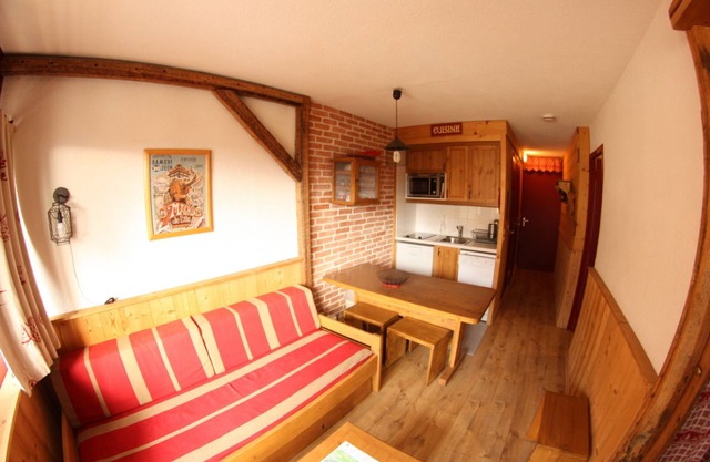 Central apartment for 4, at the foot of the slopes, L'Arcelle opposite Espace Caron