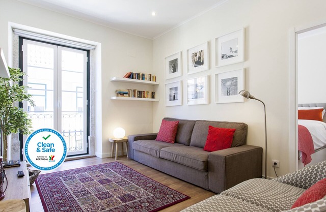 Central Downtown 4E up to 13guests by Central Hill