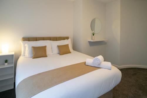 Central Liverpool 1-Bed Apartment, Ideal for Business & City Stays