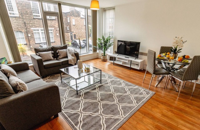 Central Liverpool One Bedroom Apartment MP