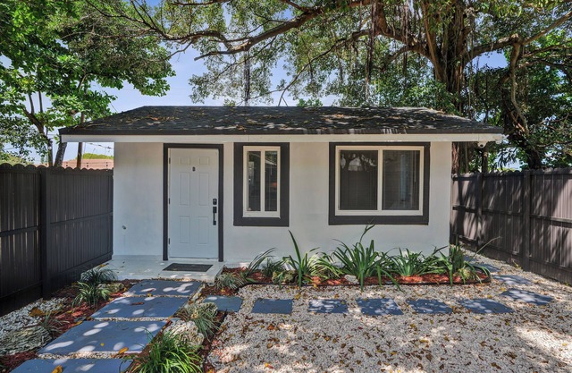 Central Miami Getaway – Stylish Stay Steps from Everything