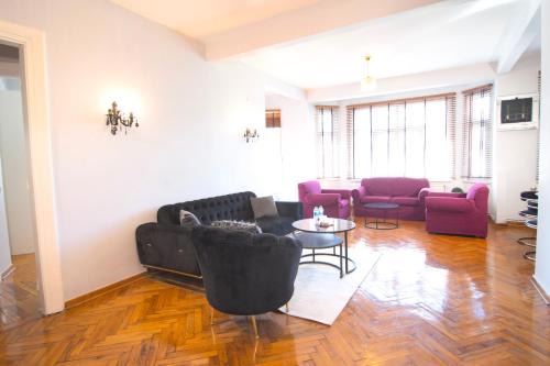 Central Osmanbey 2 Br Apart,4th Floor With Balcony