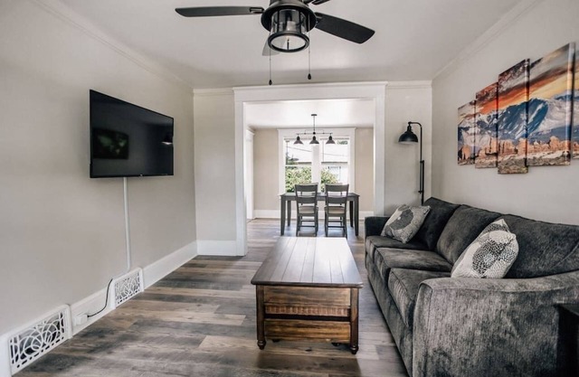 Central Station - 3 beds 1 bath