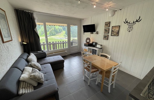 Central studio with balcony and WiFi