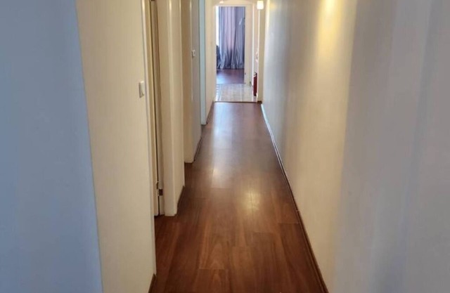 Centrally Located & Newly Renovated Apartment – Your Ideal Stay