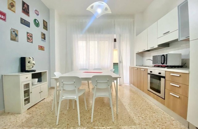 Centrally located rooming house, two minutes from the station and tourist pier.
