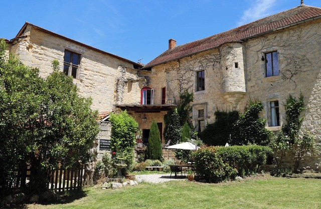 Château de Saint Chamarand - Large & Small Gîtes