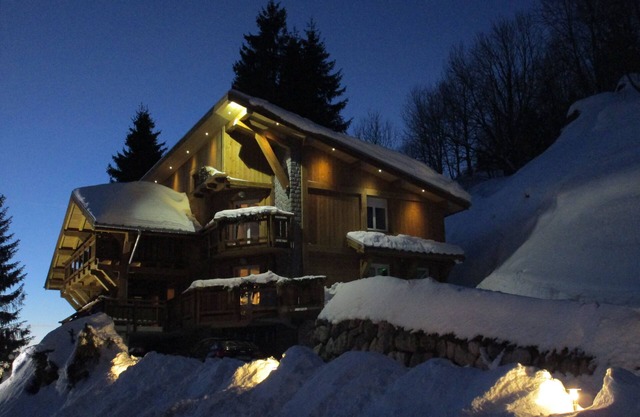 Chalet 15/20 Pers Piscine , Spaneo, Sauna, Kota-grill,wifi