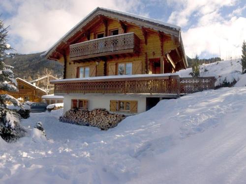 Chalet 3 chambres calme, poêle à bois, proche piste et village, 6/8 pers, garage et parking - FR-1-572-243