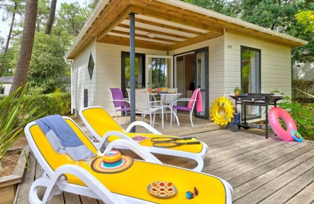 Chalet 4 étoiles - Piscine - efbdfd