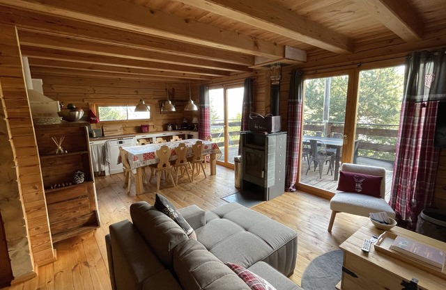 Chalet au Sauze à 3 min des Pistes