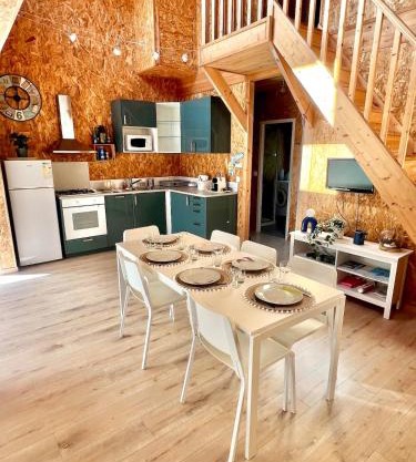 Chalet Bois Surf 5 min à pieds de l'océan