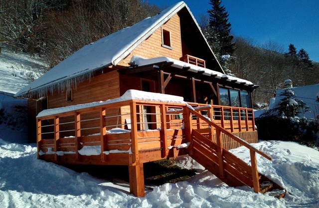 Chalet CAPLUC sleeps 10