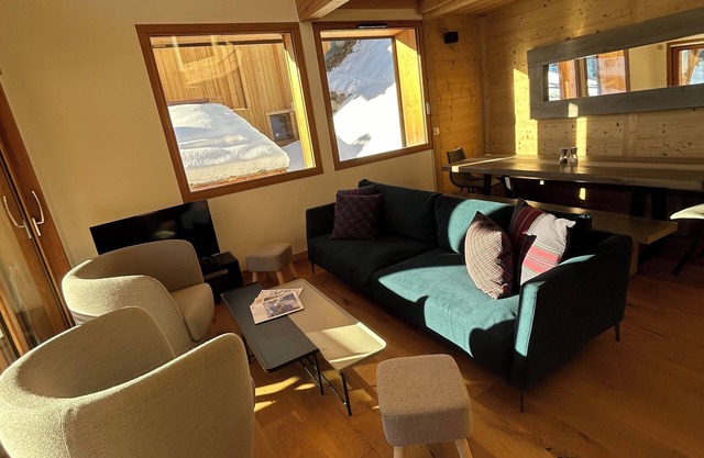 Chalet Chablis sleeps 10