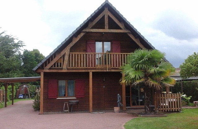 chalet, close to 24h circuit, 3 bedrooms, mezzanine, 2SDB, 135m2