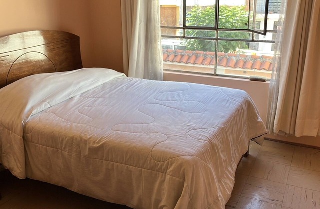 Chalet de 2 pisos ubicada en la mejor zona residencial de Ayacucho