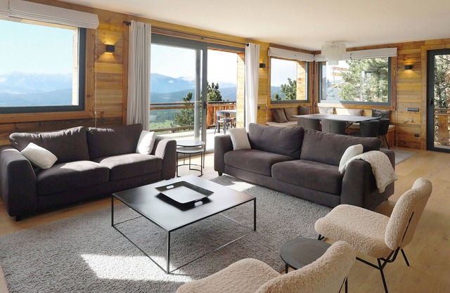 Chalet Dexception Avec vue Panoramique à 500 m des Pistes