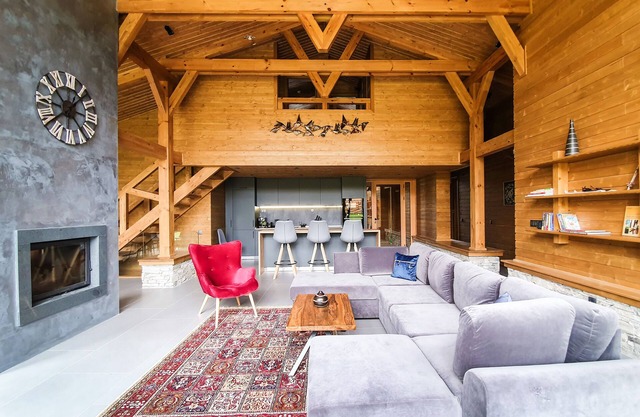 Chalet for up to 10 people with sauna nestled in the valley of 3 mountains