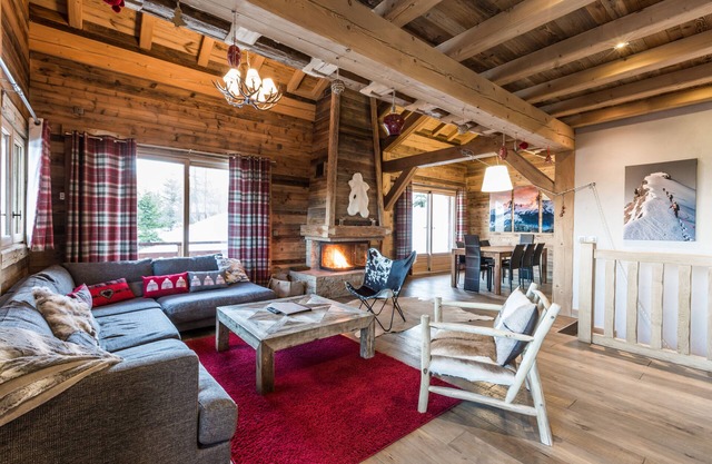 Chalet Silver Fox Luxe * Outdoor Jacuzzi