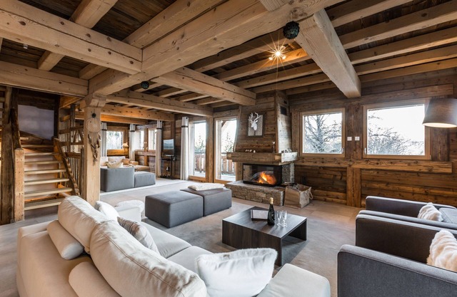 Chalet White Fox Luxe *