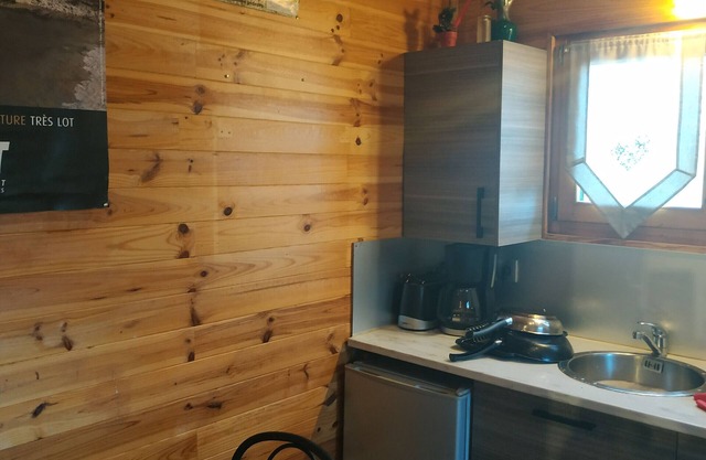 Chalet 'Gite Loisirs Parc Pilat' with Private Terrace, Wi-Fi and Air Conditioning
