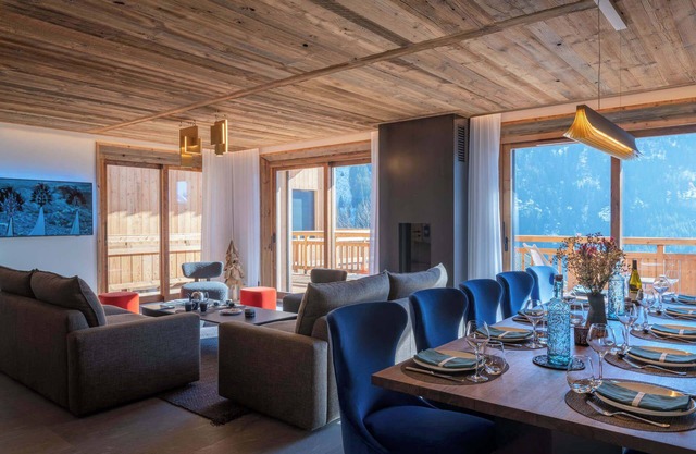 Chalet Harmonie 1 - Six Bedroom Chalet, Sleeps 14