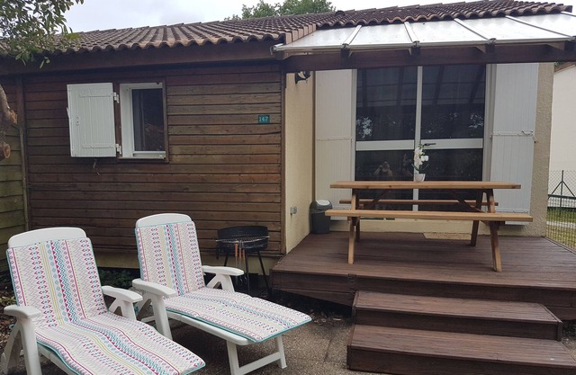 Chalet HOURTIN nearby