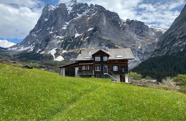 Chalet in a quiet location with beautiful mountain views