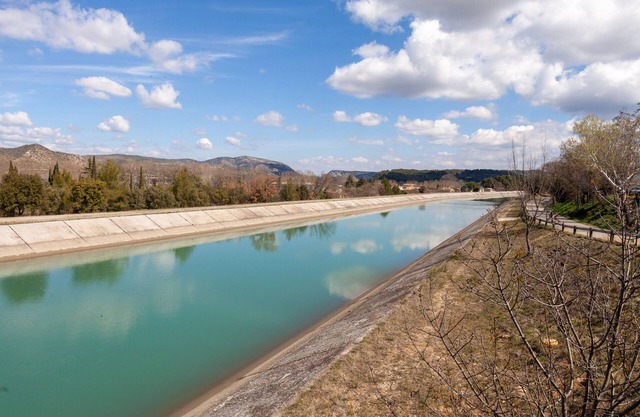 Chalet 'Les Collins Du Sud' with Mountain View, Private Terrace and Wi-Fi