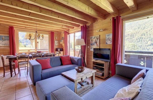 Chalet MON FRERE - 4 BEDROOMS - WIFI - 10 PEOPLE - GARDEN - LEBIOT