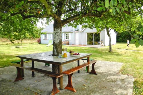 Chalet near Mont St Michel & Nature Trails