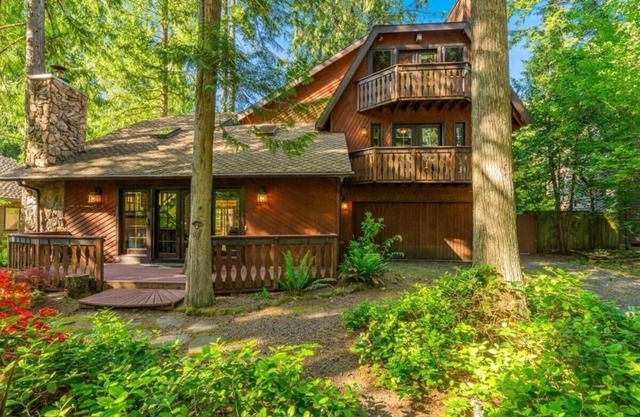 Chalet Riviere - Newly Remodeled Mountain Home