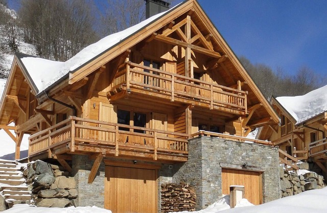 Chalet Skidh* . Ideal location. Vaujany Alpe d'Huez. skiing mountain biking
