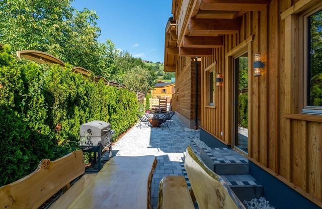 Chalet with 2 bunks in the heart of Kaprun