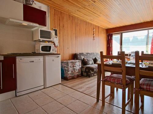 Chaleureux studio cabine 4 personnes, animaux admis - FR-1-549-42