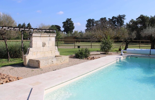 CHAMBRES D'HOTES D'EXCEPTION in a MAS PROVENCAL with gourmet breakfast