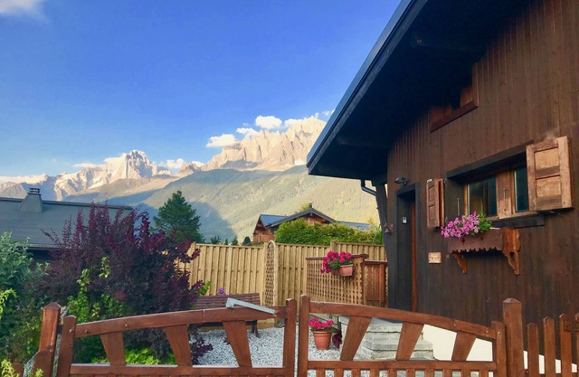 Chamonix Valley chalet in quiet location with private sunny garden and views