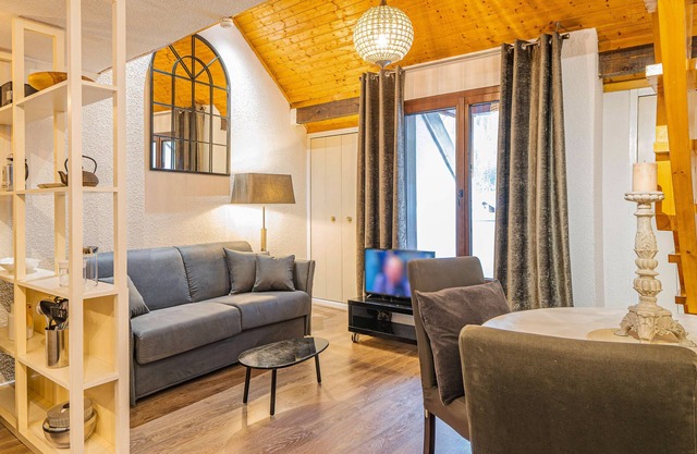 Chamour - A duplex apartment with Mont-Blanc view