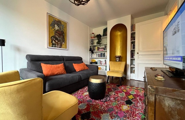 Charm & Comfort in Bastille - Just Like Home