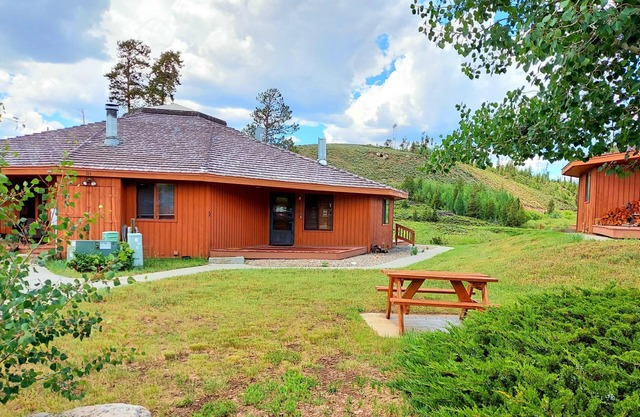 Charm Soda Springs Townhome 1 bedroom1 bath