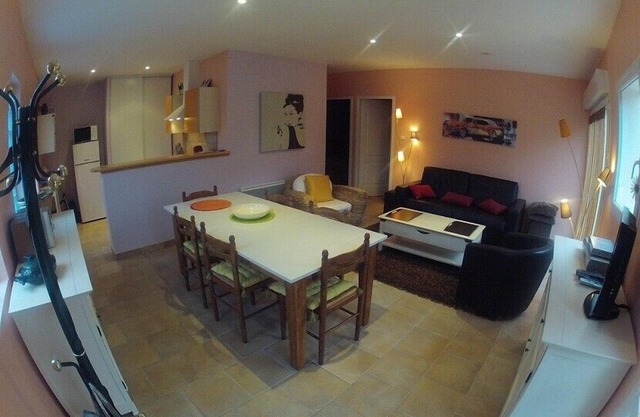 Charm, spaces out and comfort are the magic words of this shelter