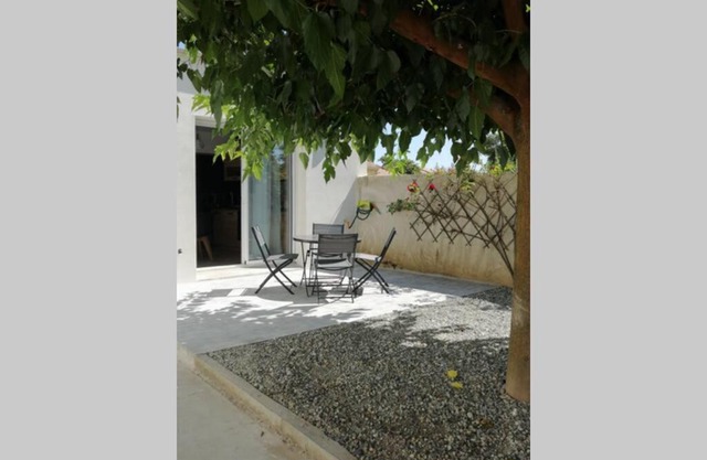 CHARMANT APPARTEMENT AVEC TERRASSE