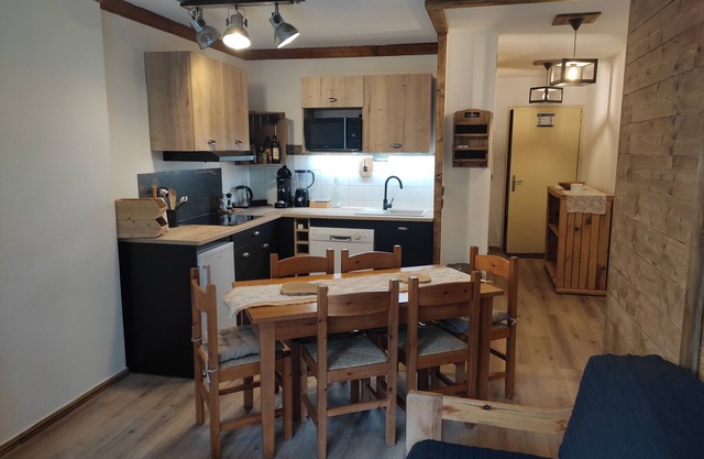 Charmant Appartement Avec Casier à ski Bord de Piste Chalet Thabor