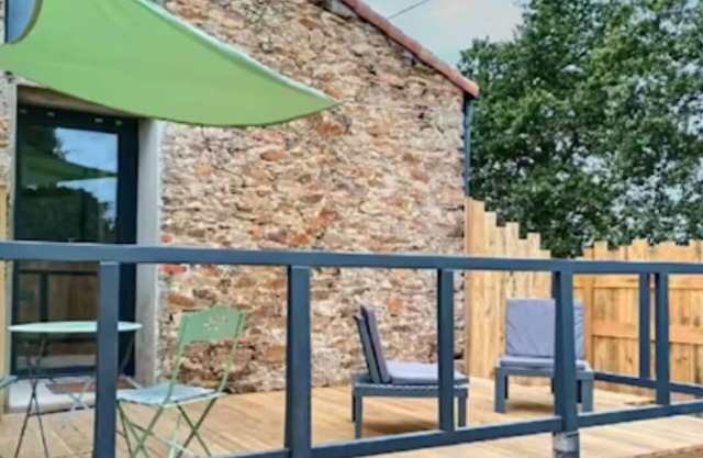 Charming gîte combining peace and quiet with proximity to beach and lake