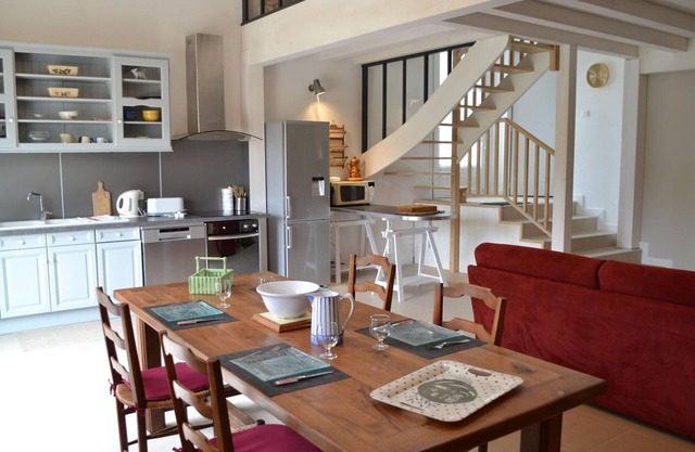 Charming Countryside Home with Private Garden, 2 Bikes & Pet-Friendly