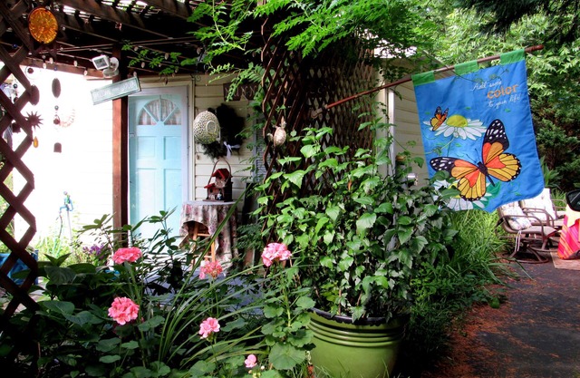 Charming 1-bedroom cottage with WiFi, AC in quaint Pilot Mountain.