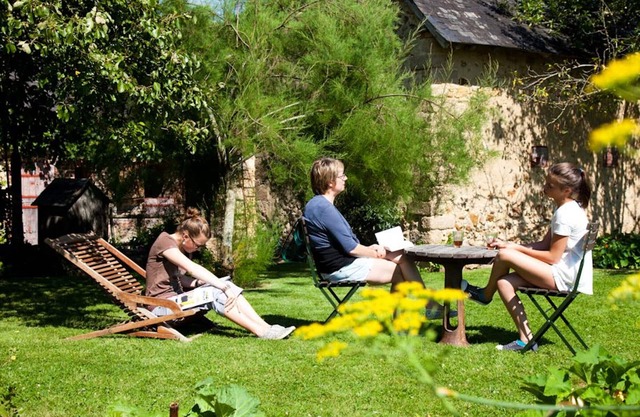 Charming 17th Century House with Modern Comforts, Large Garden, Garage, and Outdoor Activities