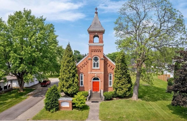 Charming 1903 Converted Church in Bolivar Accommodates 8 to 10 Guests
